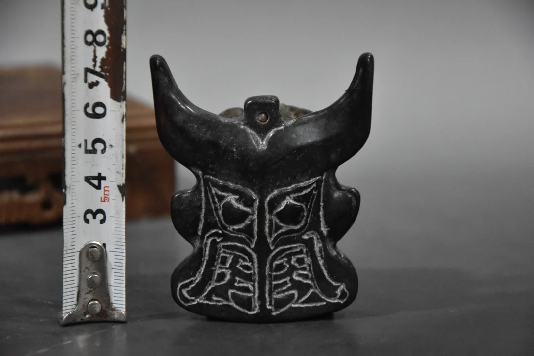 Железный метеорит культуры Хуншань Сицзан получил литературную маску уровня сокровищ