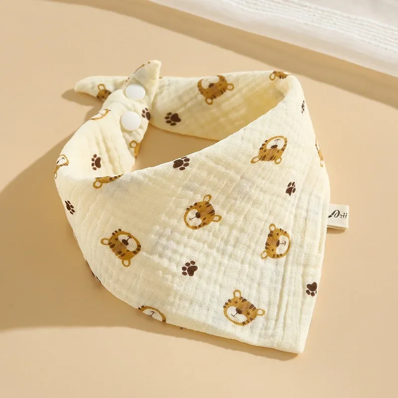 Ins хлопчатобумажное треугольное полотенце детский 4-слойный марлевый нагрудник новорожденный против рвоты плевок полотенце детский северный мультяшный нагрудник